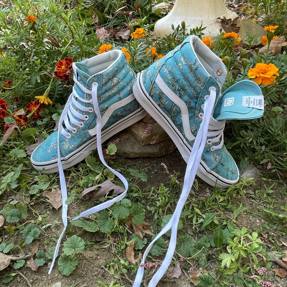 Vans Vincent Van Gogh Almond Blossom SK-8 Hi Tops W-7 M-5.5 Pre-Owned